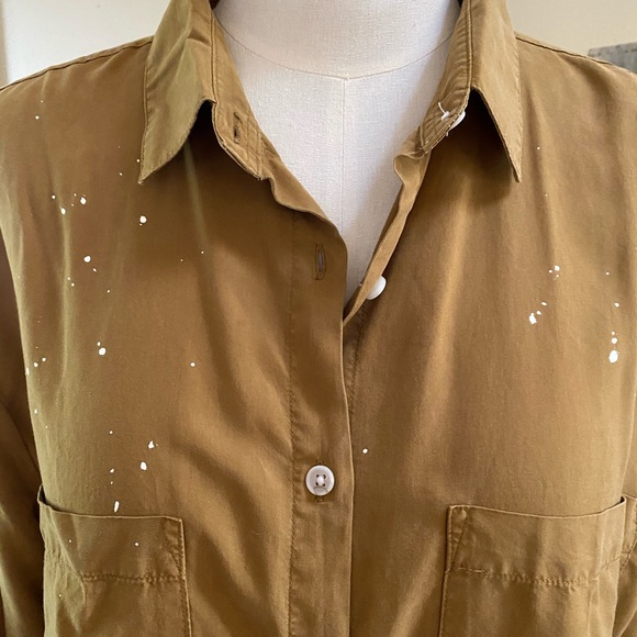 NWOT Thread & supply button down - Picture 6 of 9